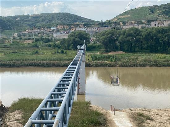 无定河上，黄委丁家沟水文站2019年底新建的钢测桥